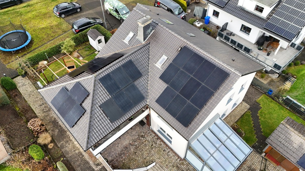 Photovoltaik Installation Projekt 8 von 12 – Evergreen Energiesysteme